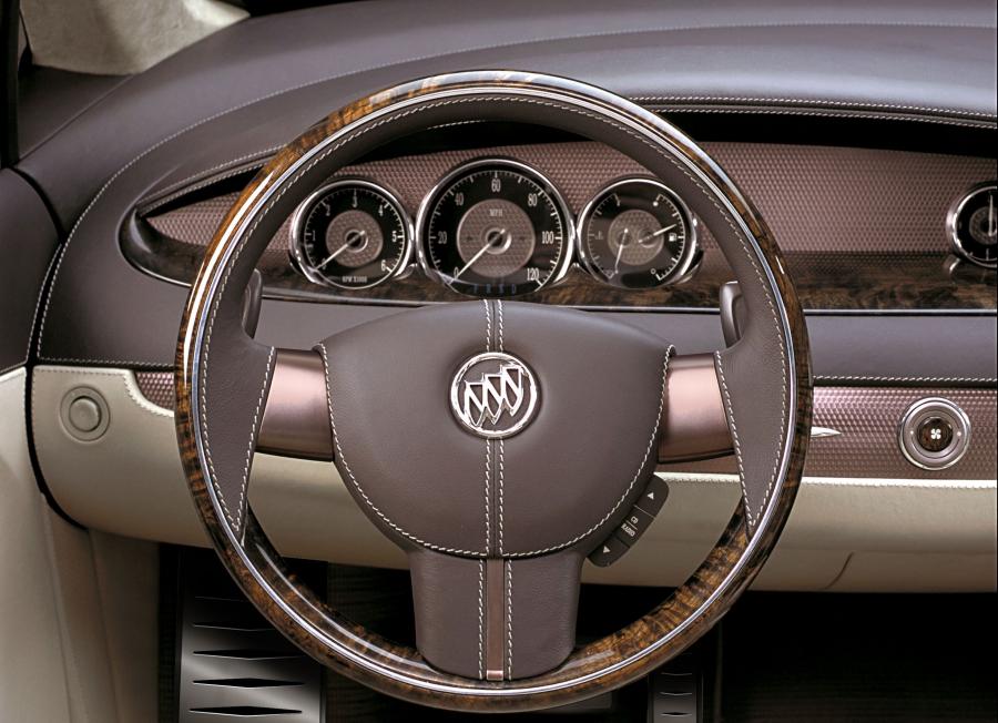  Buick Centieme 2003 года  (фото 7 из 17)